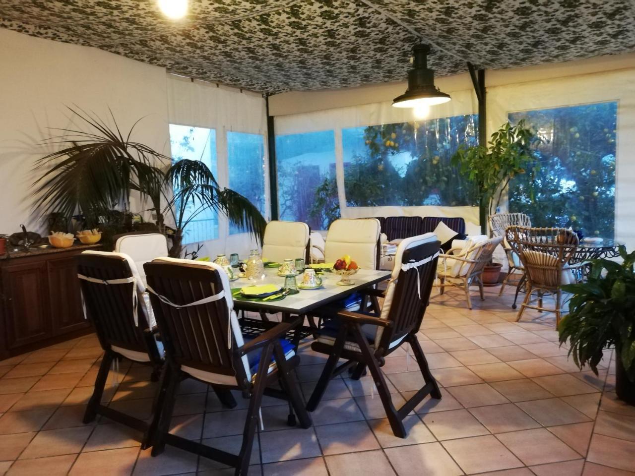 Palazzo A Mare Bed and breakfast
